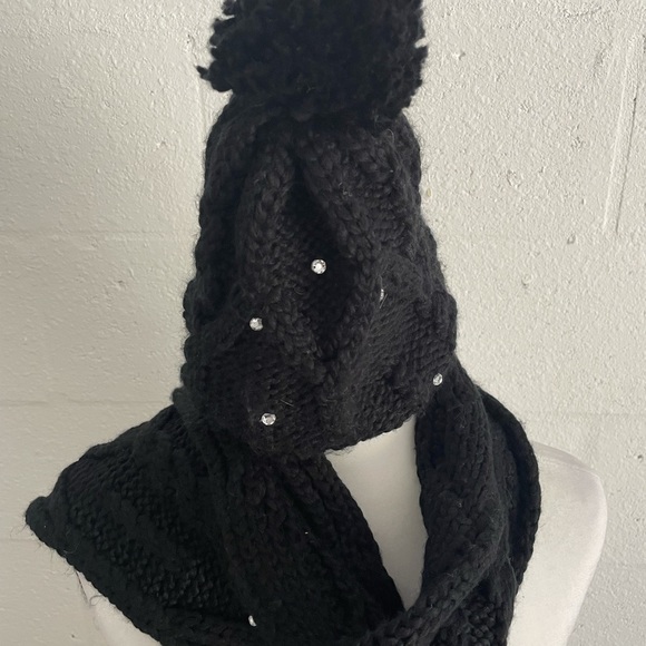 Quicksilver Hat + Shawl winter ready - Picture 2 of 5